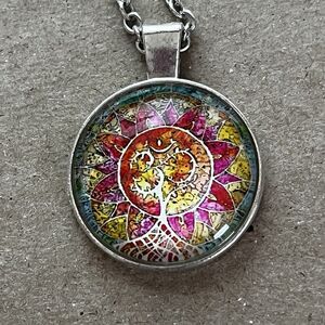 Tree of Life 1" Pendant Silver Tone 20" Chain Round Women's Necklace Vintage